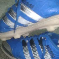 کفش چمن مصنوعی-طبیعی بدون پارگی و مثل نو|کیف، کفش، کمربند|میاندوآب, |دیوار