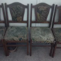 ۴ عدد صندلی چوبی