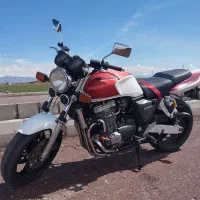 cb 1000  سی بی