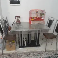 میز ناهارخوری ۴ نفره