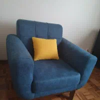 یک دست مبل دوتا تک نفره + یک مبل سه نفره|مبلمان خانگی و میز عسلی|تهران, قبا|دیوار