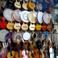 گیتار سیم دف کالیمبا سنتور سه تار تمپو ضرب آموزش