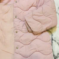 کاپشن|کفش و لباس بچه|ری, علایین|دیوار