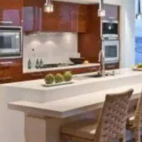 املاک یا صاحب خانه تماس بگیرد