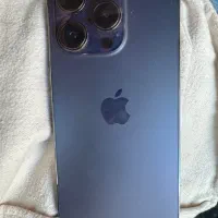 ۱۴ پرو  با ریجستر بنفش