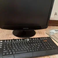 مانیتور ۱۹ اینچ  و کیبورد سامسونگ مدل ۲۰۰۰