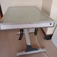 میز نور و میز طراحی