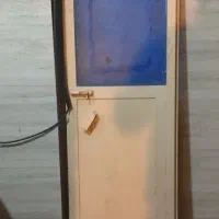 درب سرویس بهداشتی