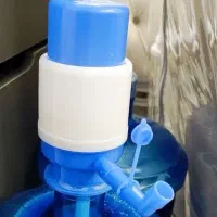 پمپ آب گالن مدل شارژی برقی دستی 2 برند سفری خانگی