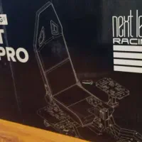 صندلی و استند شبیه ساز پرواز