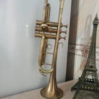 ترومپت،شیپور،برج ایفل