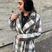 پالتو به قیمت استثنایی به فروش می‌رسد فقط عمده