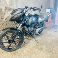 موتور باجاج200