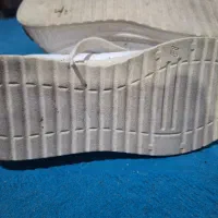 کتونی اصل سایز ۳۹|کیف، کفش، کمربند|جغتای, |دیوار