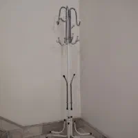 چوب لباسی ایستاده سالم