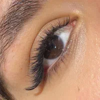 اکستنشن مژه و لیفت ابرو و مژه