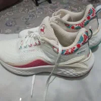 کتونی اورجینال زنانه سایز 38