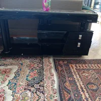 زیر تلویزیونی شیشه ای