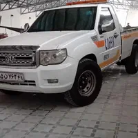 راننده نیسان جرثقیل