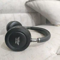 . هدفـون مشکی