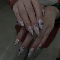 استخدام ناخن کار