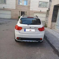 کویئک ۱۴۰۱ R سقف مشکی|خودرو سواری و وانت|رشت, سلیمانداراب|دیوار