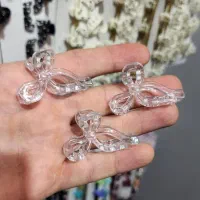 گوشواره بخیه