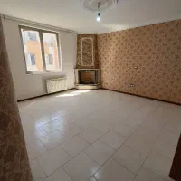 فروش اپارتمان بلوار ارم ابتدای سوم شرقی|فروش آپارتمان|کرج, آق تپه|دیوار