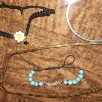 دستبند وگردنبند