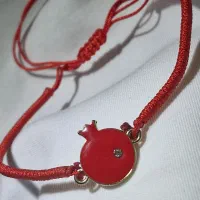 دستبند و گردنبند یلدایی