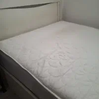 تخت دو نفره و سرویس خواب