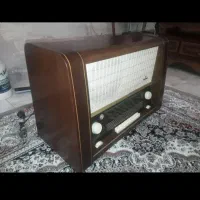 رادیو قدیمی|کلکسیون اشیاء عتیقه|اراک, |دیوار