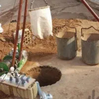 چاه کن مقنی وارت فاضلاب نی میله خالی تخریب