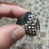 انگشتر|جواهرات|قم, چهل درخت‎|دیوار