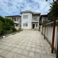 ویلا دوبلکس‌دربست جنگلی