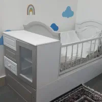 تخت و کمد کودک نوجوان درحد بدون آسیب دیدگی|تخت و صندلی بچه|تربت جام, یحیی آباد|دیوار