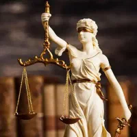 وکیل دادگستری با تجربه و وکالت و مشاوره حرفه ای