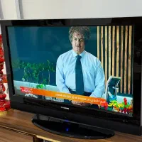 تلویزیون LCD ایکس ویژن|تلویزیون و پروژکتور|اندیشه, اندیشه فاز ۱|دیوار