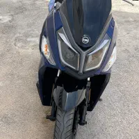 ( اردکان )موتور Sym j200 ۵ هزار کار و بنلی جفت صفر