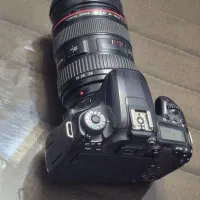 دوربین عکاسی کنون 77d و لنز mm 24-70