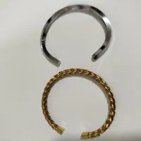 دستبند در حد