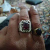 انگشتر  خوش رکاب و عجیب رنگ سنگش عوض میش|جواهرات|مشهد, سرافرازان|دیوار