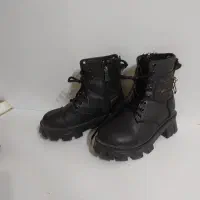 چکمه بچگانه