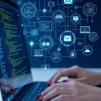 ادمین کار آنلاین و همکار گوینده نیازمندیم