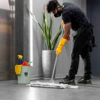 نظافت راه‌‌پله۴طبقه تضمینی‌انجام میدم فقط۵۰۰تومان