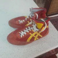 یک جفت کفش کشتی سایز ۳۹ و۴۰|تجهیزات ورزشی|تهران, کیانشهر|دیوار