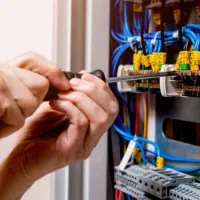 برقکاری و عیب یابی برق واحد و ساختمان سراسر کرج