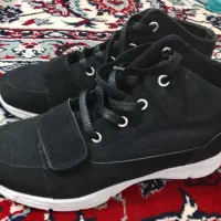 کفش|کیف، کفش، کمربند|زابل, |دیوار