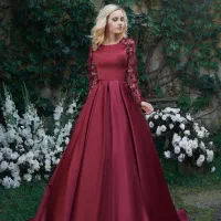 الگو ساز برشکار حرفه ای مسلط به نمونه دوزی وچرخکار