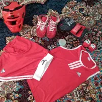 یک دست وسایل کامل بوکس|تجهیزات ورزشی|کنگاور, |دیوار